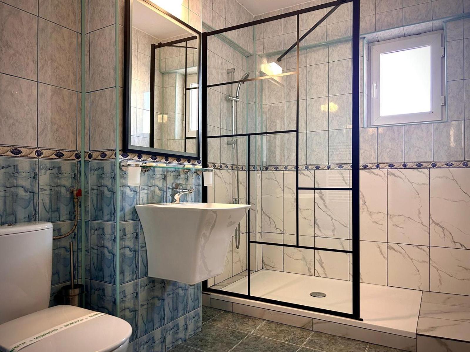 Hotel Levisticum Bacau Luaran gambar